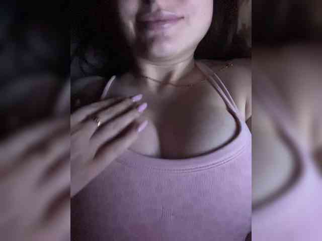 LadyCherry webcam