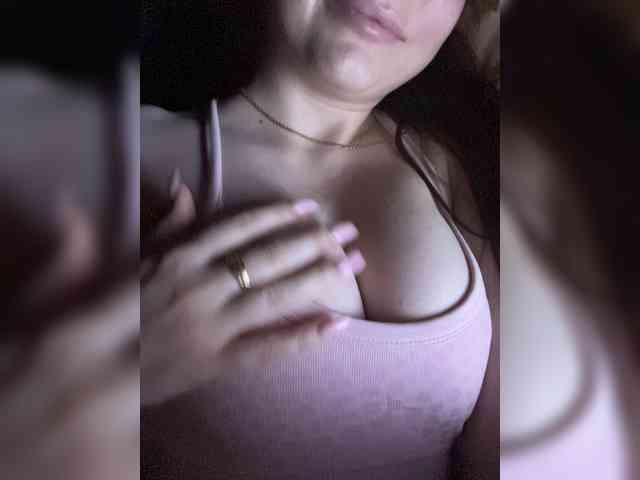 LadyCherry webcam