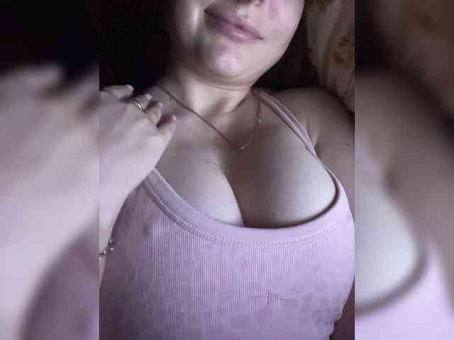 LadyCherry webcam