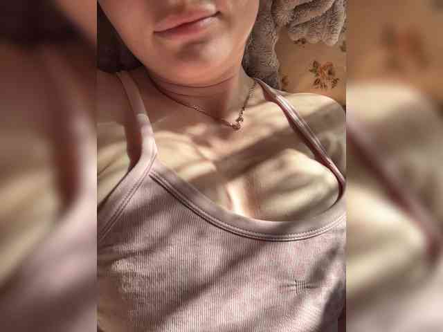 LadyCherry webcam