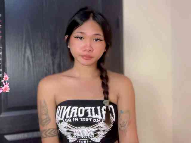 Model: YoureLadyGeorgina