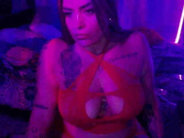 Queenqenci webcam