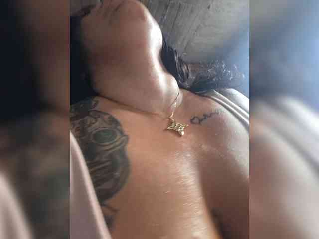 Queenqenci webcam