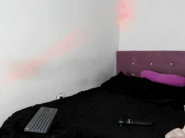 NikoleEvansM live cam on BongaCams