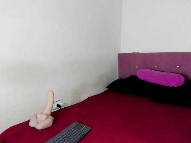 NikoleEvansM live cam on BongaCams