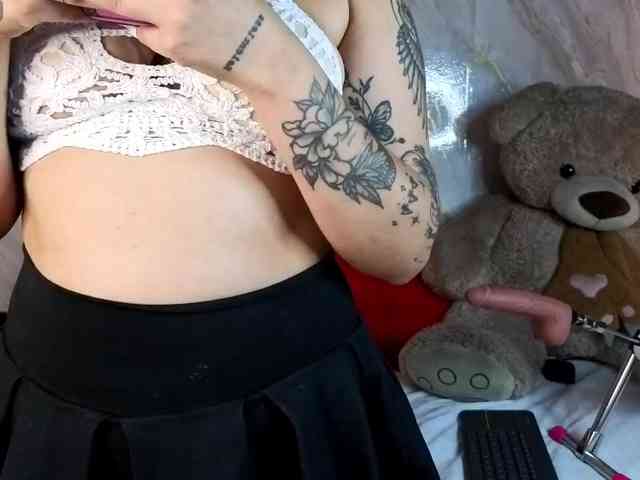 NikoleEvansM webcam