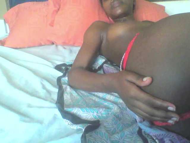 sexybaddie1 live cam on BongaCams