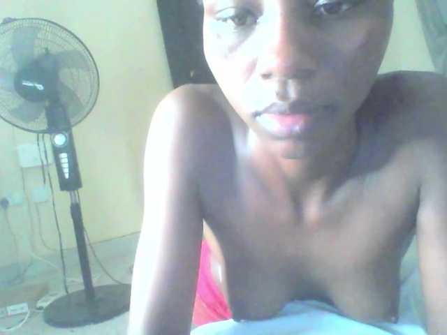 sexybaddie1 live cam on BongaCams
