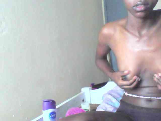 sexybaddie1 sexybaddie1