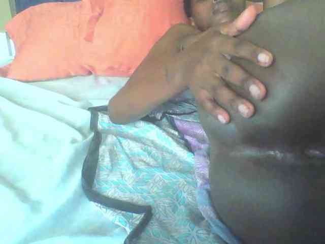 sexybaddie1 webcam