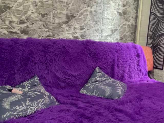 Evamiau live cam on BongaCams