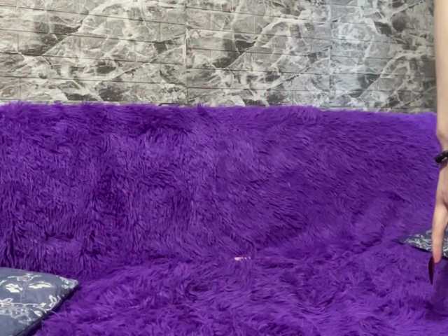 Evamiau live cam on BongaCams