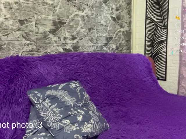 Evamiau live cam on BongaCams