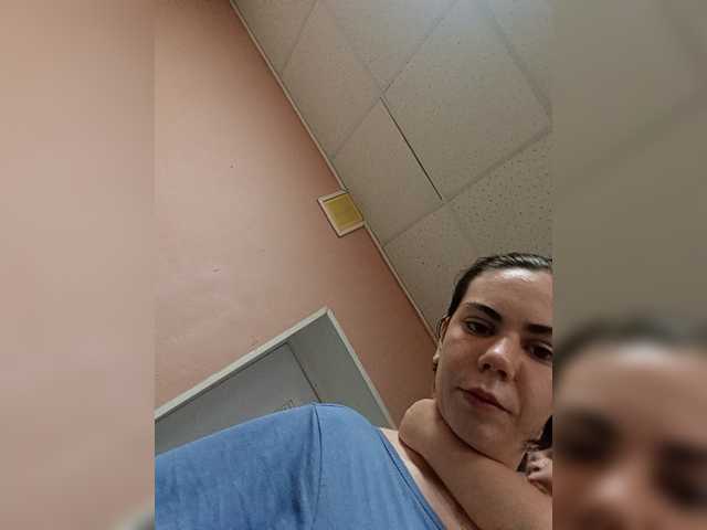your-eldest-dream live cam on BongaCams