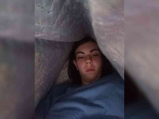 your-eldest-dream webcam