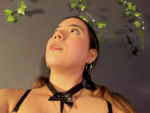 Tasha-bm Live Webcam on BongaCams