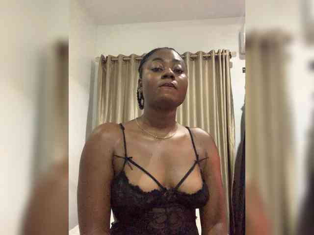 SensualFavors webcam