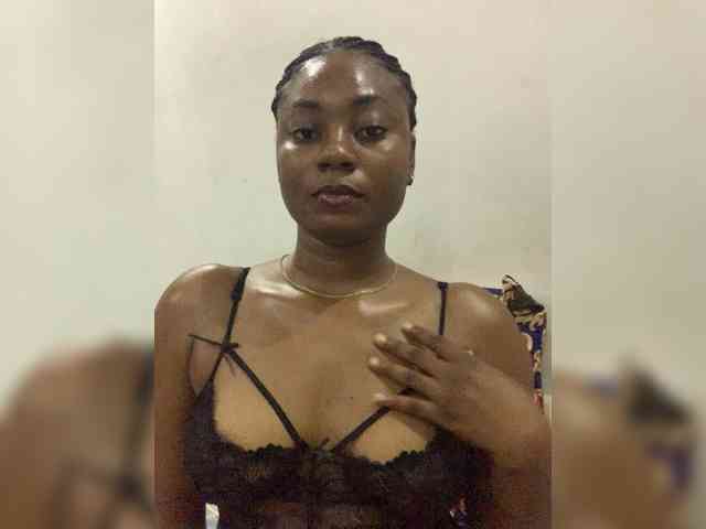 SensualFavors webcam
