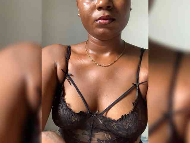 SensualFavors webcam