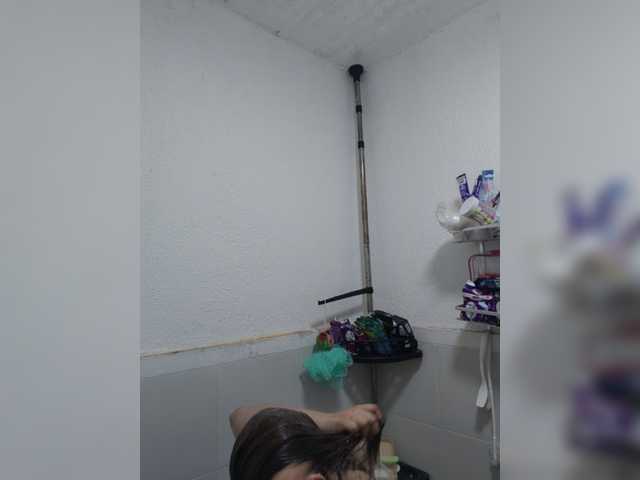 PhantomRose live webcam show