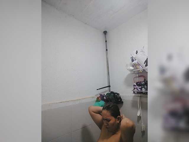 PhantomRose live webcam show