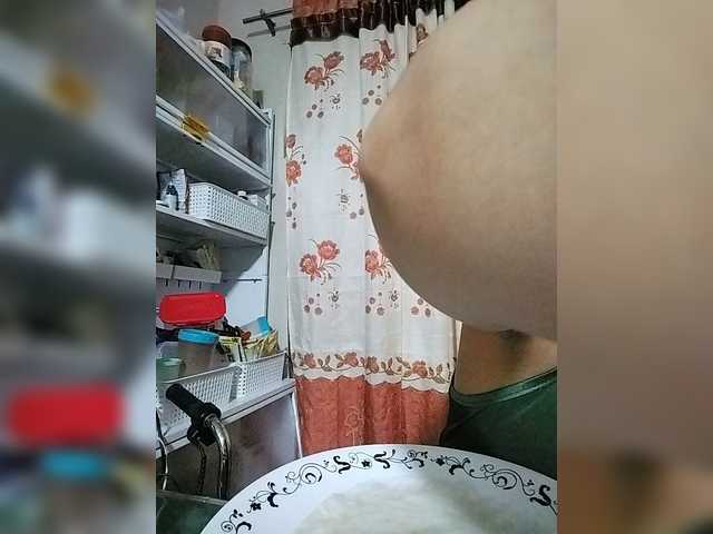 PhantomRose live webcam show