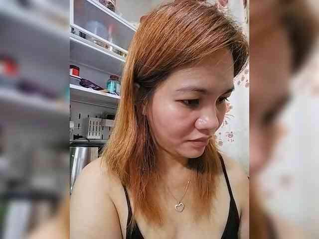 Mhyca's cam show statistics and live stream