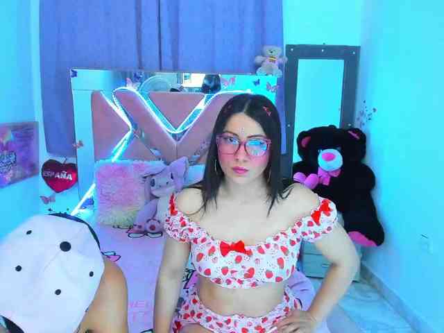 Model: melissaydaniel