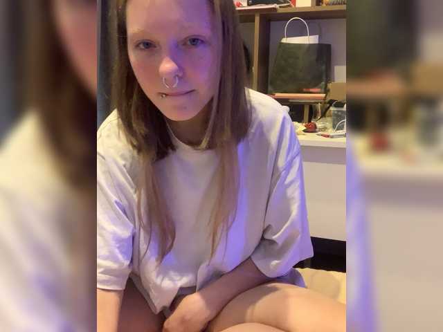 meowwwmeow live cam on BongaCams