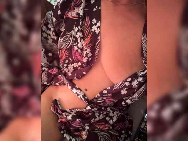 Anna0807 webcam