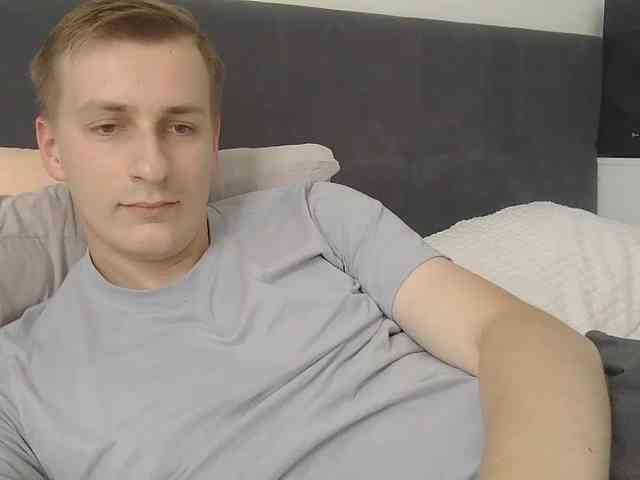 myAndy Sex Cam Show