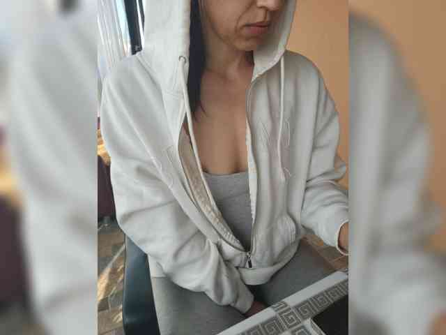 milfsandrax webcam