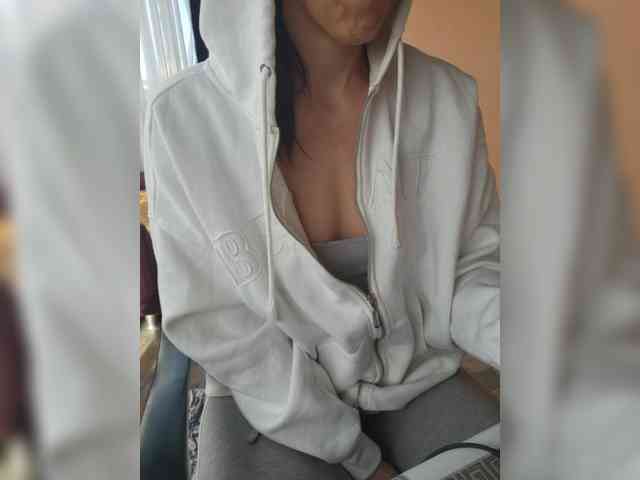 milfsandrax webcam