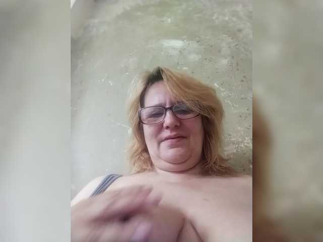 ForestLadyXL live cam on BongaCams