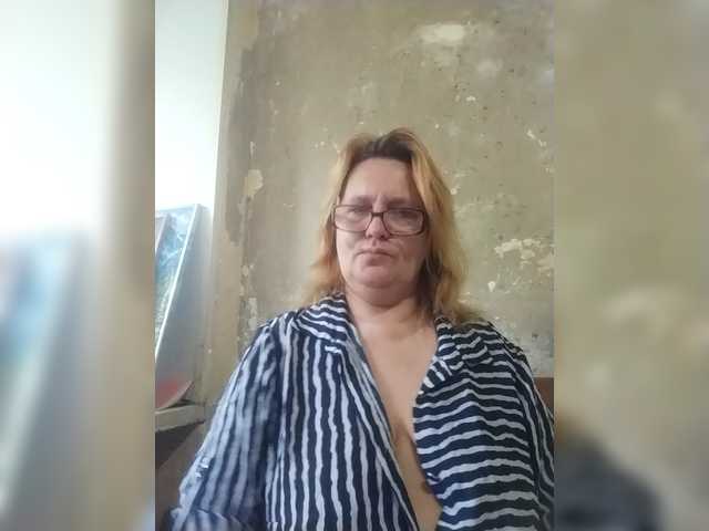 ForestLadyXL live cam on BongaCams