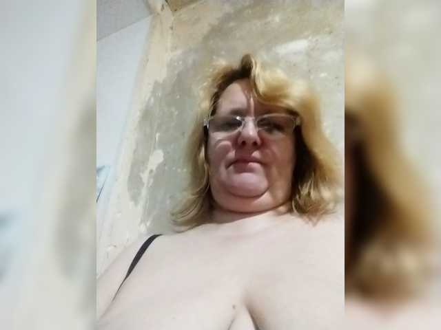ForestLadyXL live cam on BongaCams