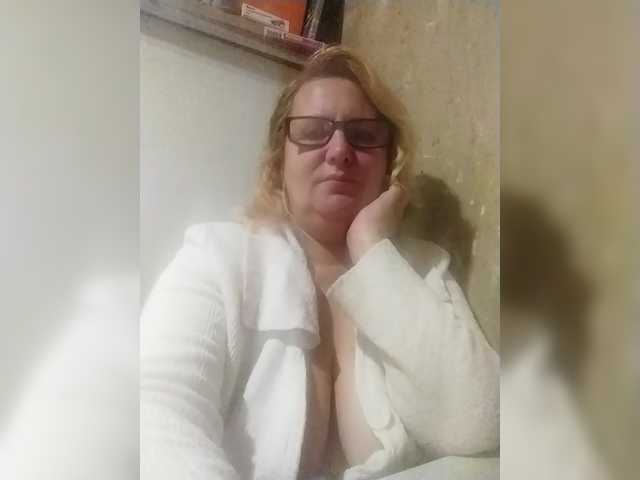 ForestLadyXL live cam preview