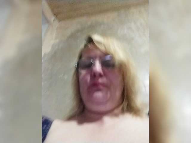 ForestLadyXL live cam on BongaCams