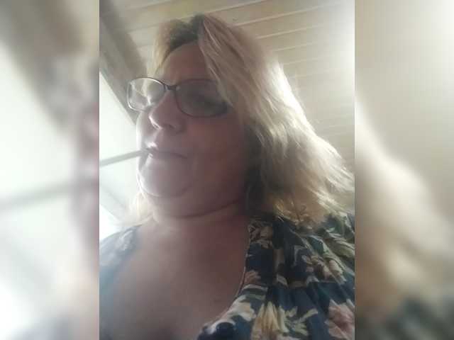 ForestLadyXL live cam on BongaCams