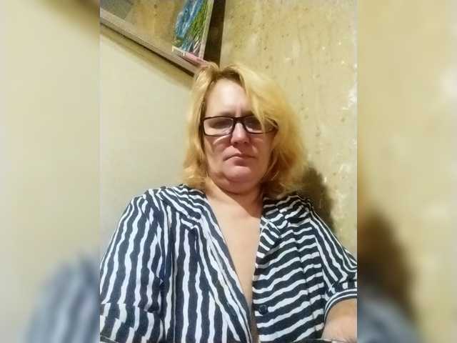 ForestLadyXL, en directo ahora en BongaCams