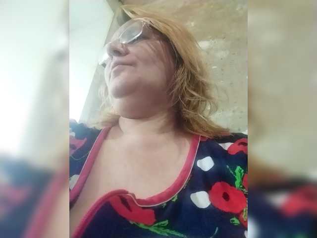 ForestLadyXL live cam on BongaCams