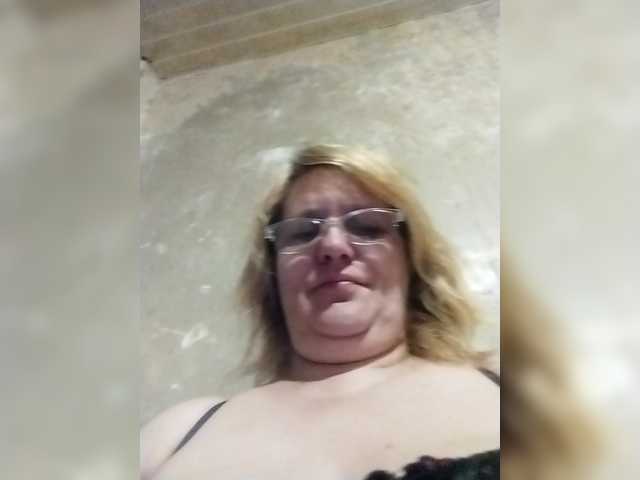 ForestLadyXL live cam on BongaCams