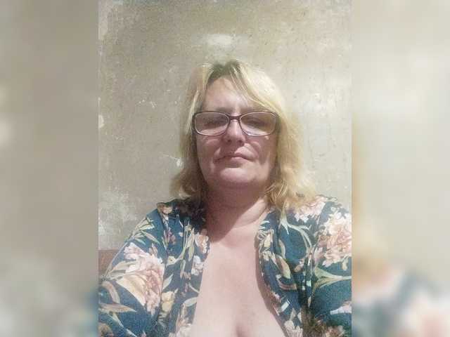 ForestLadyXL live cam on BongaCams