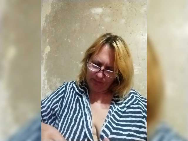 ForestLadyXL live cam on BongaCams