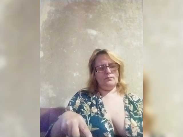 ForestLadyXL live cam on BongaCams