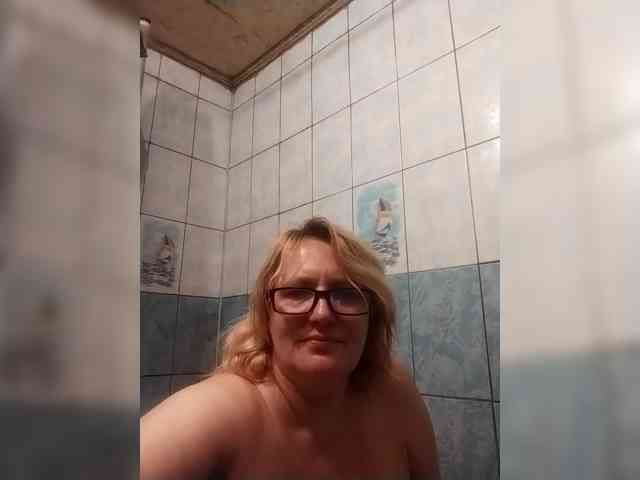 ForestLadyXL webcam
