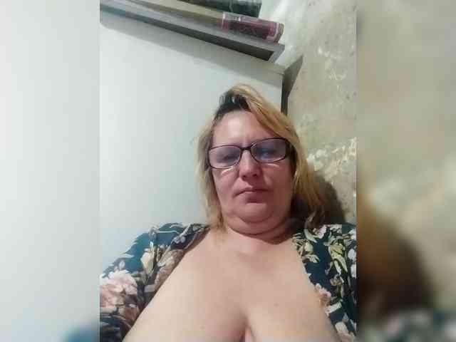 ForestLadyXL webcam