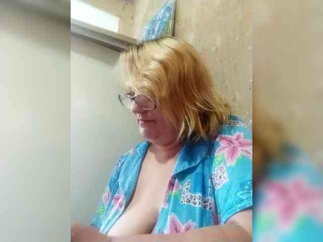 ForestLadyXL Live Webcam on BongaCams