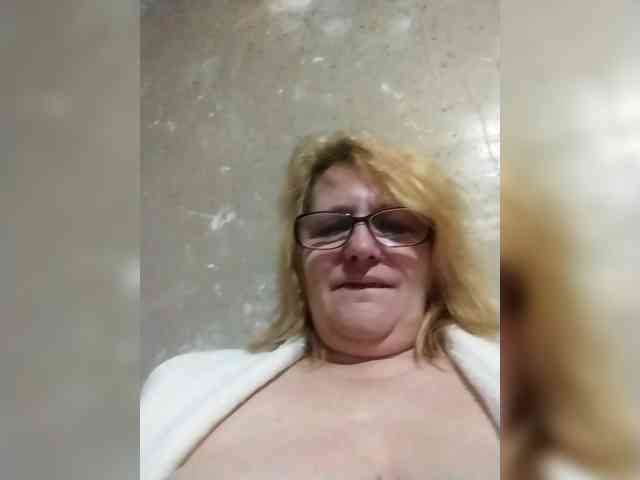 ForestLadyXL webcam