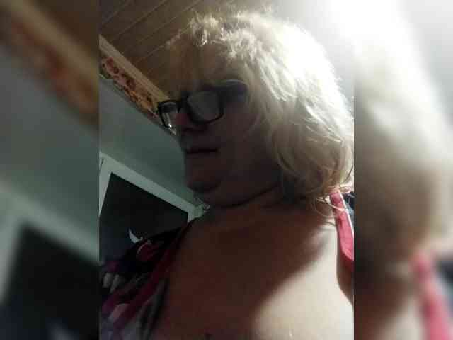 ForestLadyXL webcam